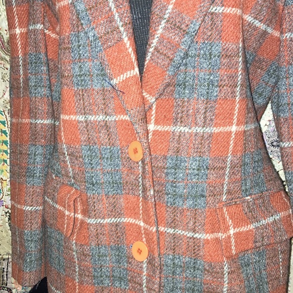 Wool blend 2 button & pocketed lined jacket - Picture 2 of 2